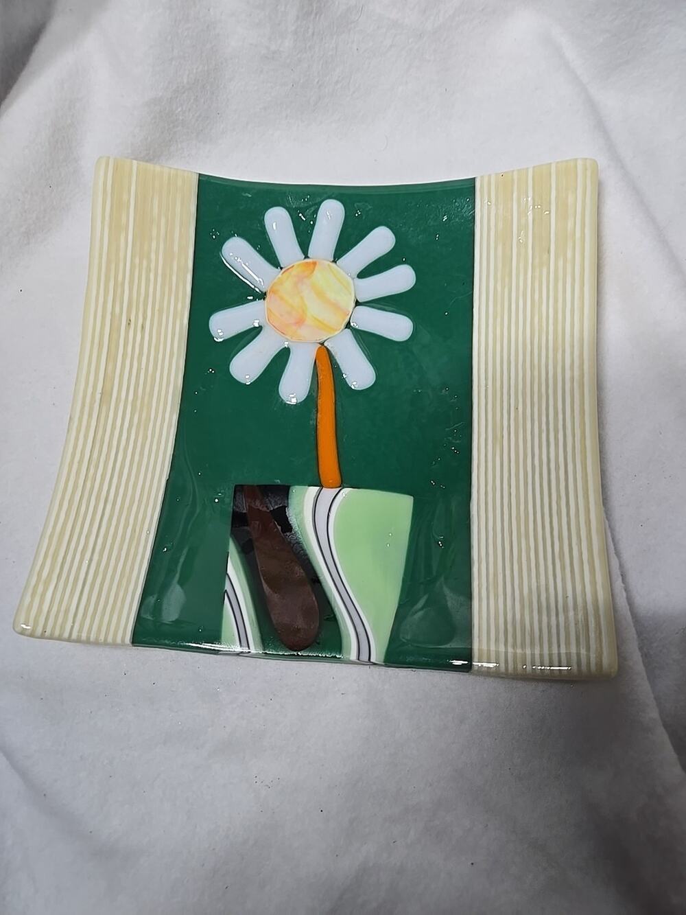 Square Fused Glass Trinket Dish Tan w/white Daisy 9" Sq.